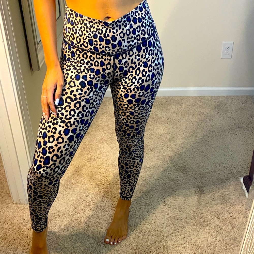 Victoria secret sport leggings knockout cheetah S